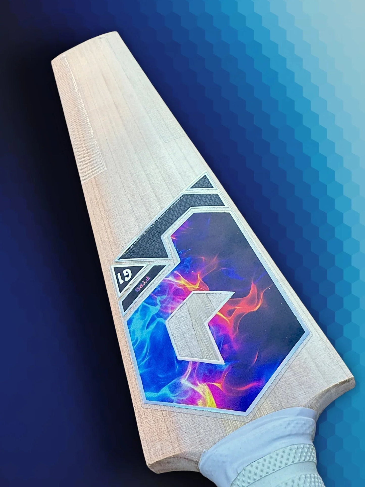 Prophecy Pyro Cricket Bat (Adult)